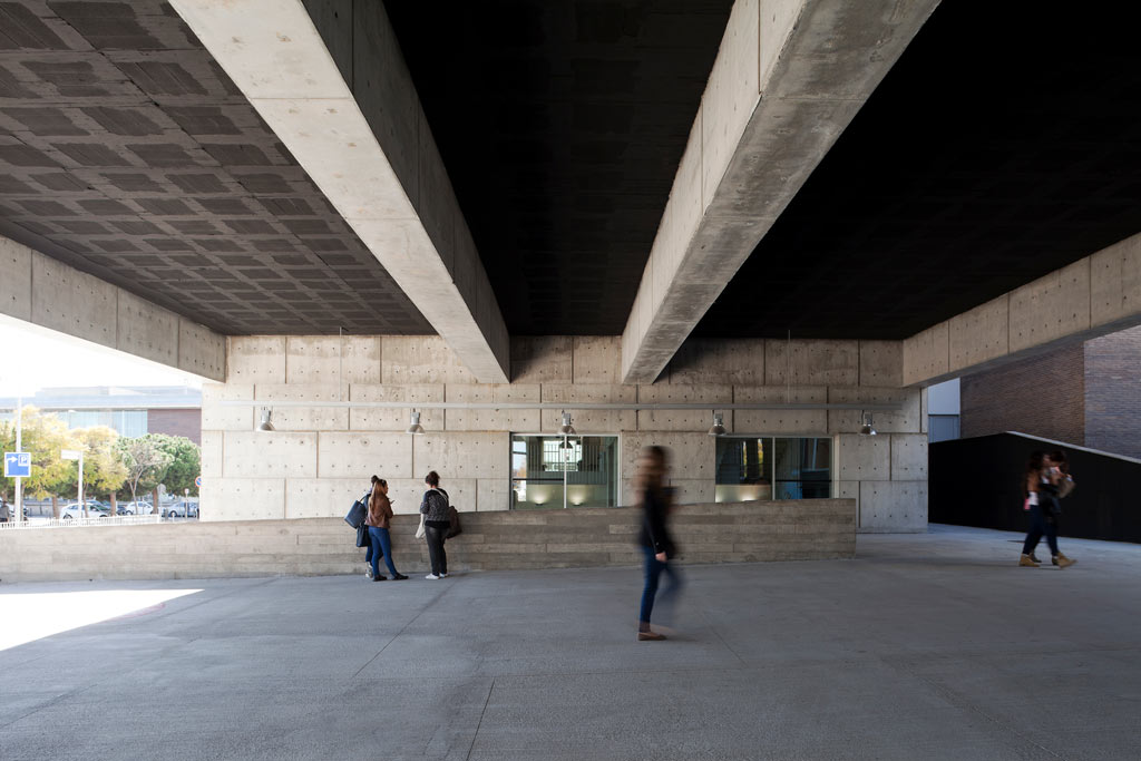 Aulario del Campus de Ciencias de la Salud de Bellvitge UB​